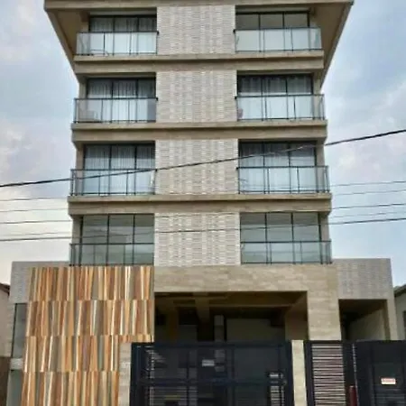Apto Novo Com Ac 1 Quadra Da Praia Guaratuba Pr Exterior photo