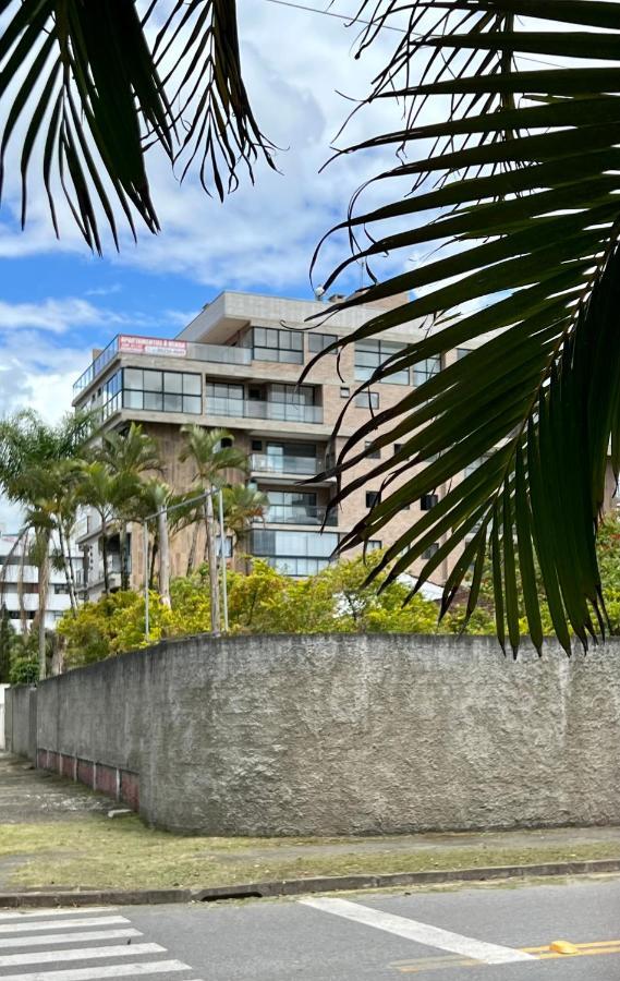 Apto Novo Com Ac 1 Quadra Da Pr Apartment